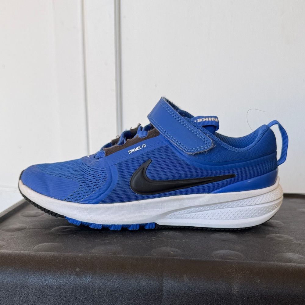 Nike Star Runner (Boys running shoes)